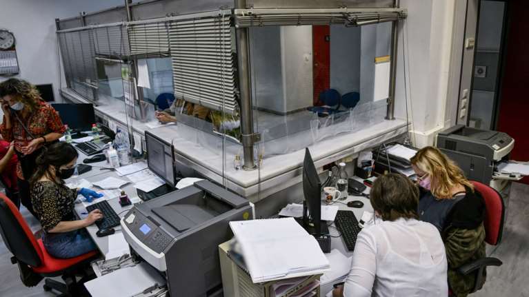 Το 0,2% των φορολογούμενων χρωστάει... 90 δισ. ευρώ στην εφορία - Πάνω από 10 εκατ. ευρώ ο καθένας