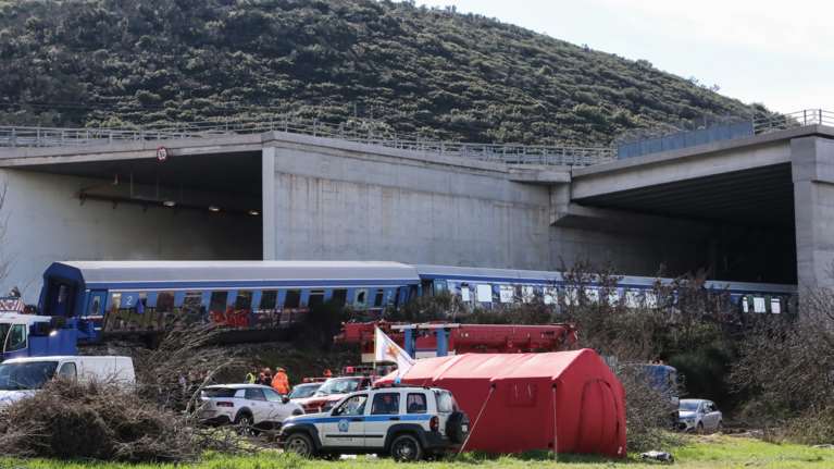 Τραγωδία στα Τέμπη: Με νομοθετική τροπολογία ανοίγουν τα τηλέφωνα όλων των εμπλεκόμενων στο σιδηροδρομικό δυστύχημα