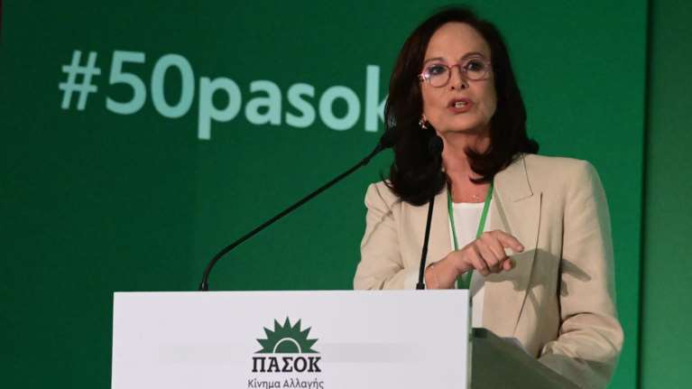 Διαμαντοπούλου: Θέλω να κάνω το ΠΑΣΟΚ &#39;&#39;αεροπλανοφόρο&#39;&#39; από το οποίο θα απογειωθεί η νέα γενιά