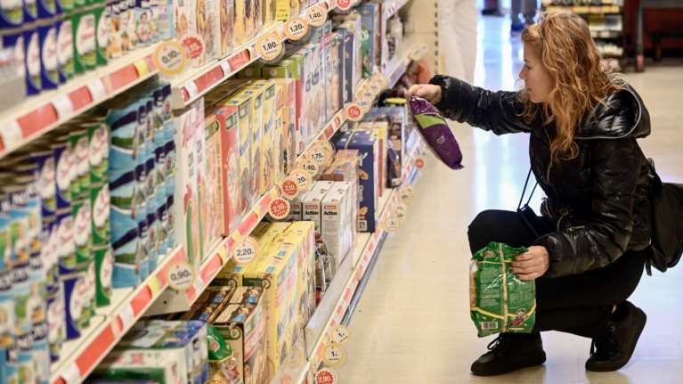 Μία ημέρα νωρίτερα το Market Pass: Την Τρίτη ανοίγει η πλατφόρμα - Πότε ξεκινά το &quot;καλάθι της Σαρακοστής&quot;