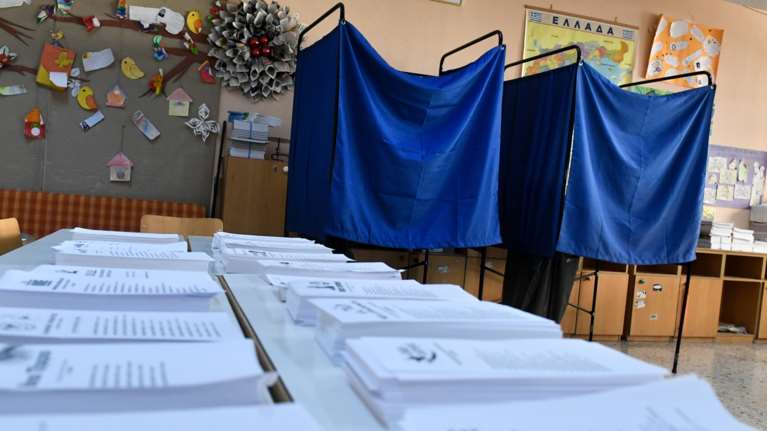 Αυτός είναι ο εκλογικός χάρτης της Αττικής: Ποιοι υποψήφιοι δήμαρχοι διεκδικούν την εκλογή τους, ποιοι εκλέχθηκαν ήδη