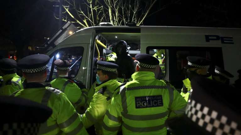 Σοκ στο Σικάγο: Ένοπλος άνοιξε πυρ σε πάρτι - 2 νεκροί και 13 τραυματίες