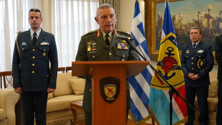 Κωνσταντίνος Φλώρος: &quot;Συνεχίζω απερίσπαστος την εκτέλεση των καθηκόντων μου - Ευχαριστώ τον πρωθυπουργό&quot;