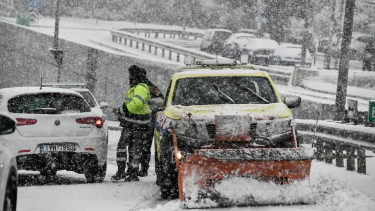 Αποζημιώσεις εγκλωβισμένων οδηγών - Αττική Οδός: &quot;Είμαστε προετοιμασμένοι για όλα&quot;