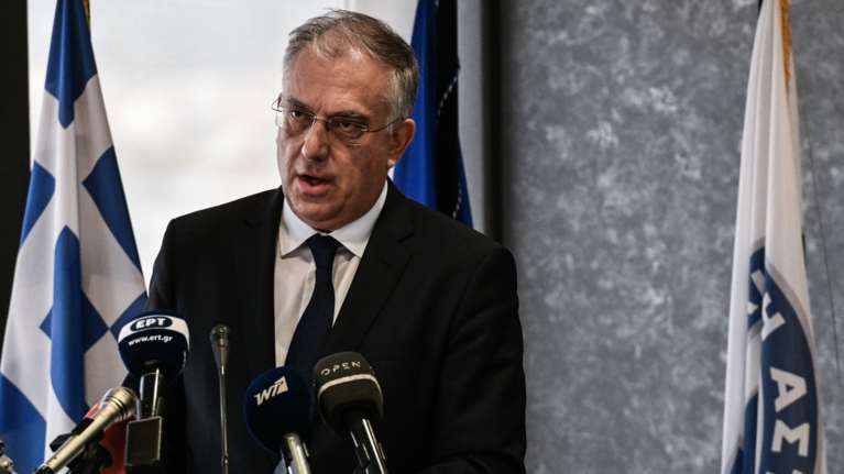 Θεοδωρικάκος: Έχουν γίνει συνολικά 140 συλλήψεις για κακοποίηση ζώων - Τι είπε για το περιστατικό στην Αιδηψώ