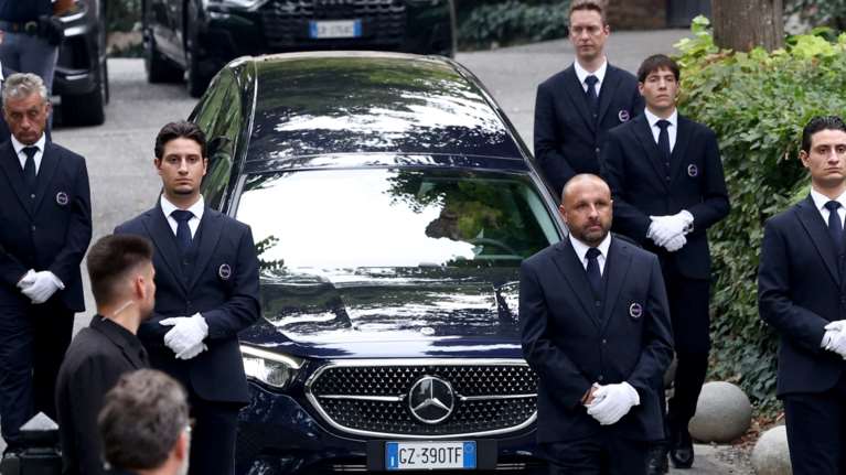 Τζόρτζιο Αρμάνι: Στη Ριβάλτα της βόρειας Ιταλίας η κηδεία του - Σε πολύ στενό κύκλο [εικόνες - βίντεο]