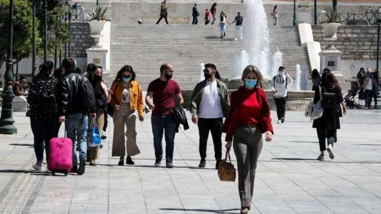 Κορονοϊός: Σε πλήρη ύφεση η πανδημία - Οι 3 λόγοι που οδήγησαν στην άρση των περιοριστικών μέτρων