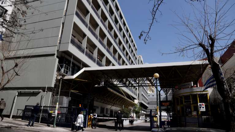 Κορονοϊός: Πέθανε 77χρονος από το γηροκομείο στο Μαρούσι - Στους 292 οι νεκροί στη χώρα