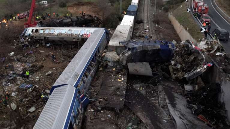 Τέμπη: Ο επιθεωρητής που πήρε αναρρωτική..."τα ρίχνει" στους σταθμάρχες και τον μηχανοδηγό - Η κατάθεσή του