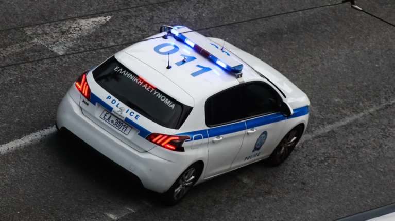 Ιωάννινα: Άνδρας συνελήφθη για επίθεση με σφεντόνα σε αστυνομικούς [εικόνα]