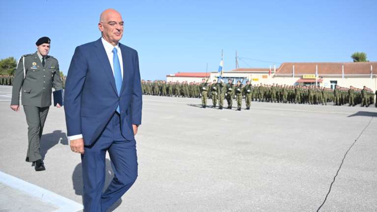 Δένδιας: &quot;Ο ελληνικός λαός αναγνωρίζει τον ρόλο των Ενόπλων Δυνάμεων και προσβλέπει σ&#39; αυτές&quot;