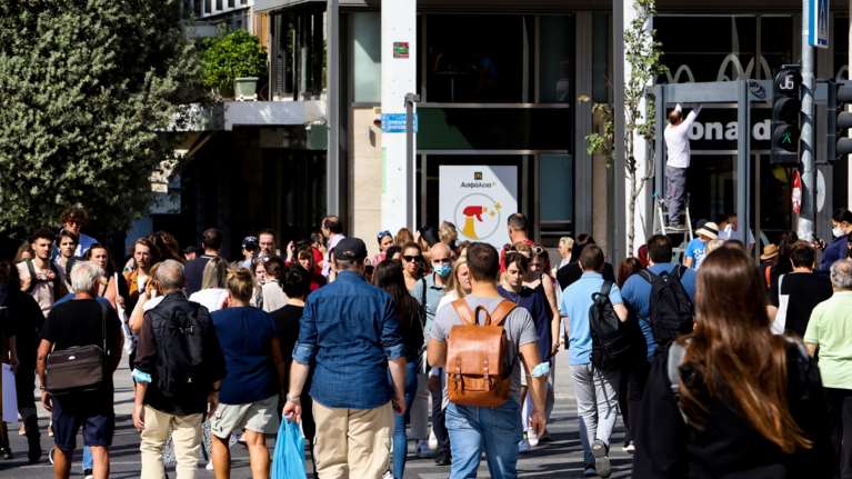 Γώγος: Ποιοι πρέπει να κάνουν τέταρτη και πέμπτη δόση - Ο κορονοϊός είναι εδώ, δεν εξαφανίστηκε