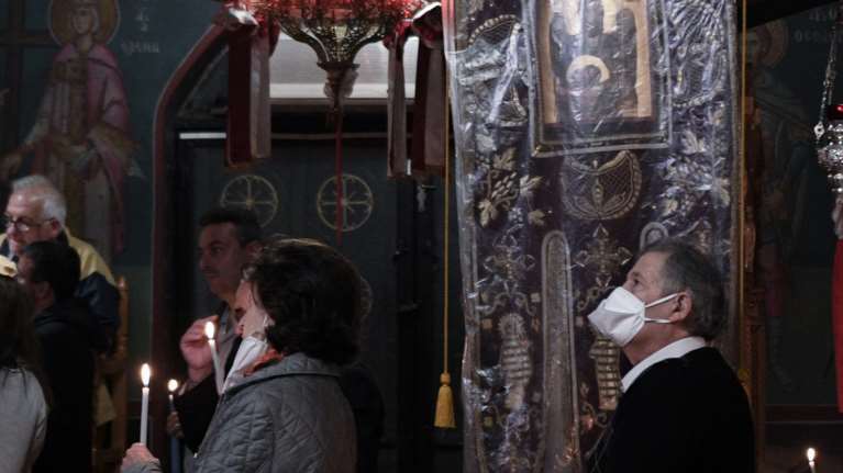 Θα κάνουν rapid test και οι ιερείς; - Μια απορία από τις χθεσινές ανακοινώσεις Κικίλια