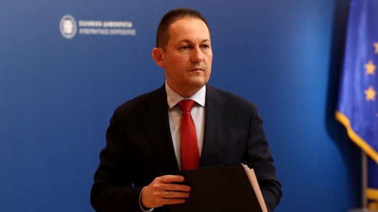 Πέτσας: Το πακέτο στήριξης της ΕΕ δεν συνδέεται με μνημονιακές υποχρεώσεις