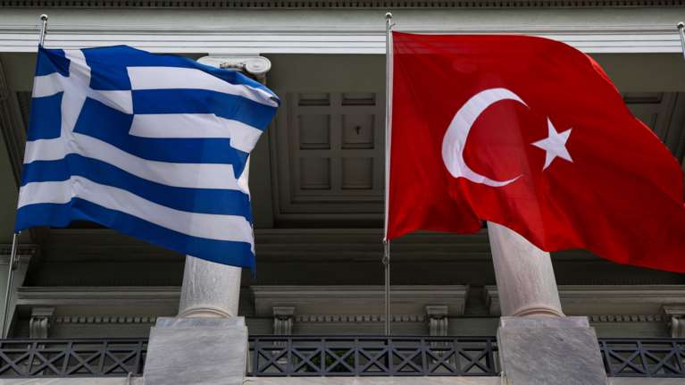 "Σύννεφα" στα ελληνοτουρκικά: Η Άγκυρα ακύρωσε ξαφνικά την επίσκεψη του Τούρκου ΥΠΕΣ στην Αθήνα