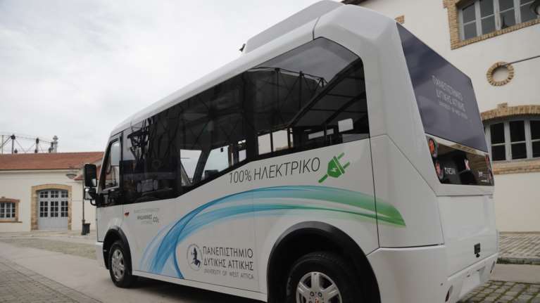 Στους δρόμους της Αθήνας την Τρίτη το πρώτο ηλεκτρικό λεωφορείο - Από που θα περάσει