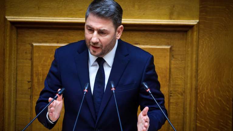 ΠΑΣΟΚ: Ποδαρικό στο 2025 με την πρώτη επίκαιρη ερώτηση Ανδρουλάκη στον Μητσοτάκη, ως αρχηγός της αξιωματικής αντιπολίτευσης