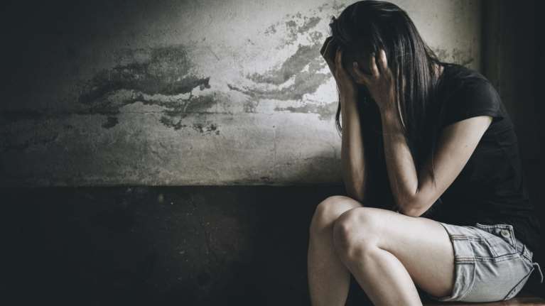 Ρόδος: &quot;Για 10 χρόνια με βίαζε ακόμη και τρεις φορές την ημέρα&quot; - Σοκάρει η κατάθεση της κοπέλας για τον πατέρα της