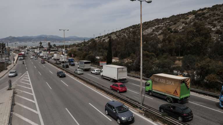 Τροχαία: Αυξημένα μέτρα για την Πρωτομαγιά - Απαγόρευση κυκλοφορίας των φορτηγών