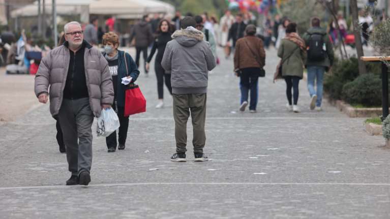 Κορονοϊός: Στα 3.373 τα νέα κρούσματα στην Αττική - Ακόμη 740 στη Θεσσαλονίκη