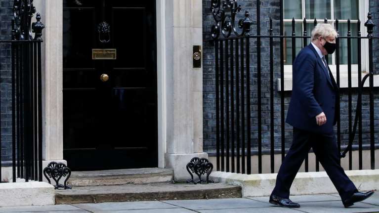 Βρετανία: Οι ΑΒΒΑ απαντούν για το κορονο-πάρτι με τραγούδια τους στην Ντάουνινγκ Στριτ