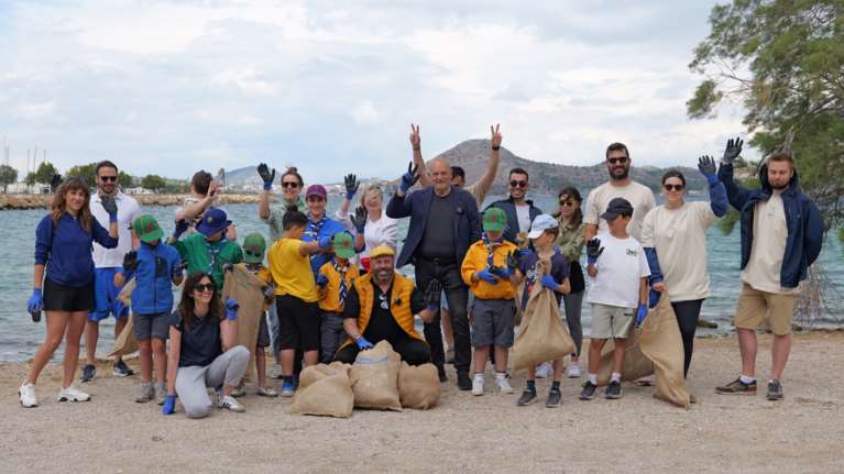 Η PCT γιορτάζει την Παγκόσμια Ημέρα Περιβάλλοντος με παράκτιο καθαρισμό στην παραλία Περάματος
