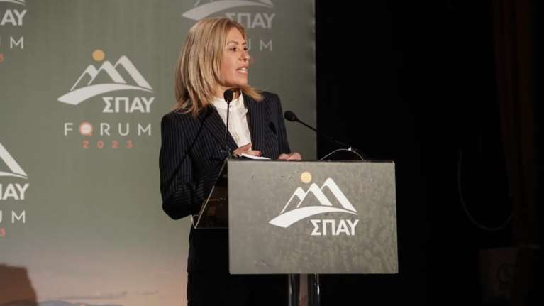 Υποψήφια δήμαρχος Νέας Σμύρνης καταγγέλλει απειλές: &quot;Θα είσαι το επόμενο θύμα της πλατείας&quot;