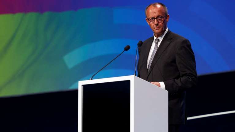 Φρίντριχ Μερτς: Ο ξεχασμένος υποψήφιος που πάει για καγκελάριος της Γερμανίας - Δηλώνει μεσαία τάξη με περιουσία 12 εκατ. ευρώ