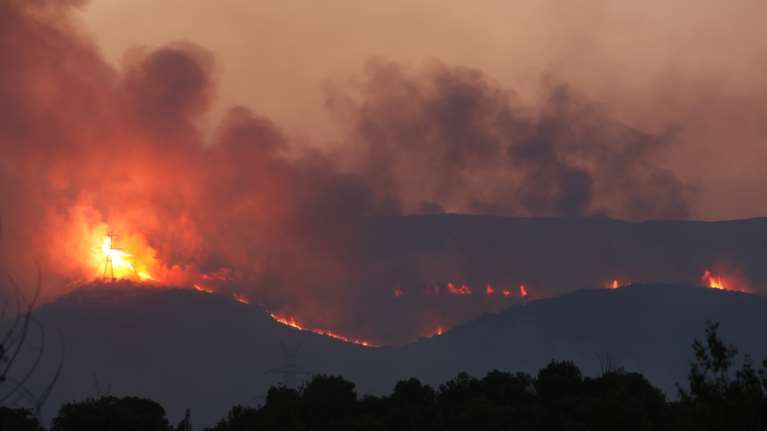 Πυρκαγιές στον Έβρο: Τεράστια κινητοποίηση των Ενόπλων Δυνάμεων - Εσπευσμένα στην περιοχή ο Αρχηγός ΓΕΕΘΑ