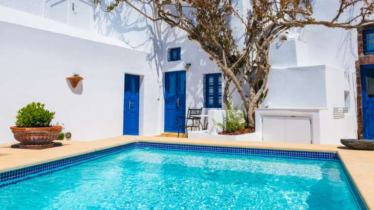 Πώς η Ελλάδα γίνεται μαγνήτης για luxury real estate – Tι αναζητούν οι αγοραστές