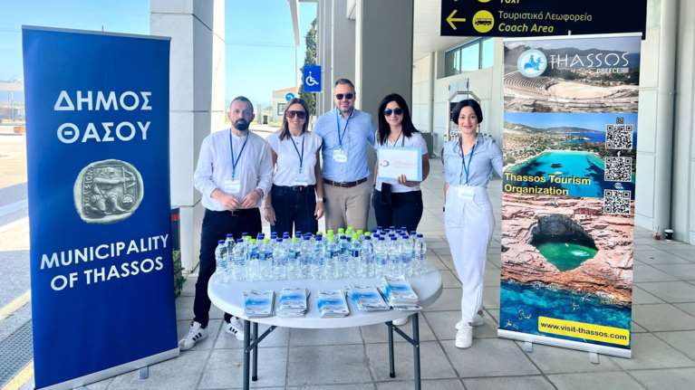 Η Θάσος υποδέχθηκε τους πρώτους Άγγλους τουρίστες της φετινής σεζόν