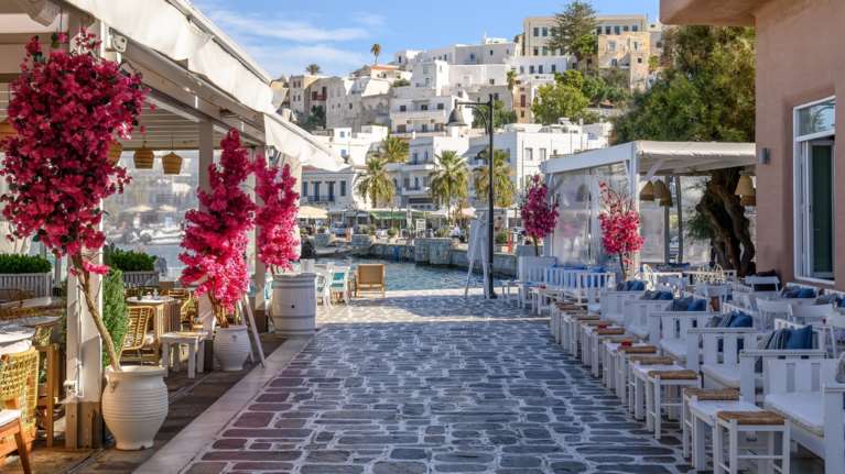 Τα διεθνή ΜΜΕ αποθεώνουν ξανά ελληνικό νησί αλλά και τις μικρές Κυκλάδες