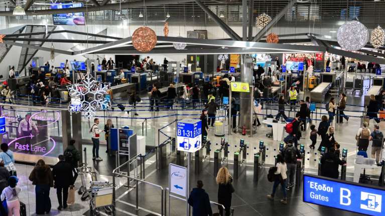 Εισαγγελική έρευνα για το μπλακ άουτ στο FIR Αθηνών και τα αεροδρόμια - "Θα πέσουν κεφάλια", λέει ο Δήμας