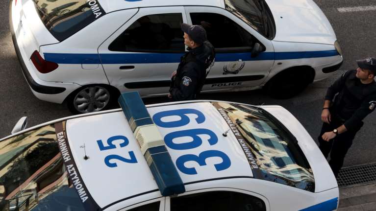 Αργυρούπολη: Λήστεψε τράπεζα με την απειλή χειροβομβίδας