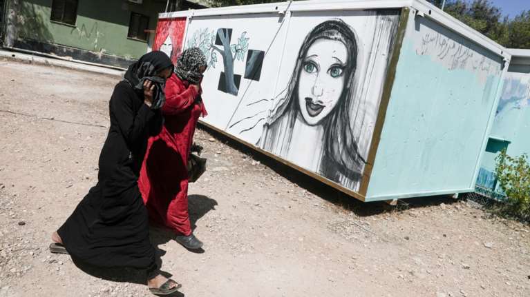 Υπ. Μετανάστευσης: 748.709 είναι οι νόμιμα διαμένοντες μετανάστες στην Ελλάδα- Μείωση σε σχέση με το προηγούμενο εξάμηνο