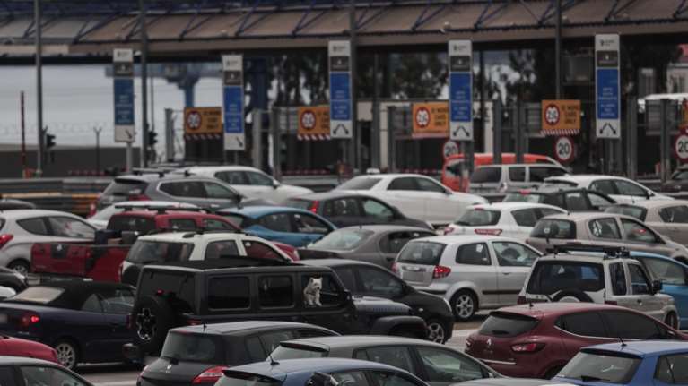 Σε εξέλιξη η επιστροφή των εκδρομέων του Πάσχα - Σε ποιες περιοχές θα βρέξει τις επόμενες ώρες [Live]