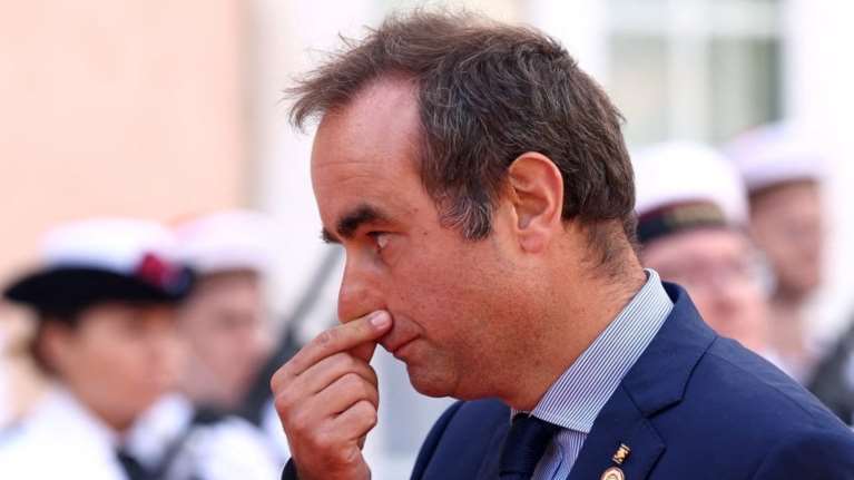 Εξελίξεις στη Γαλλία: Ο Μακρόν διόρισε νέο πρωθυπουργό τον υπουργό Άμυνας, Σεμπαστιάν Λεκορνί