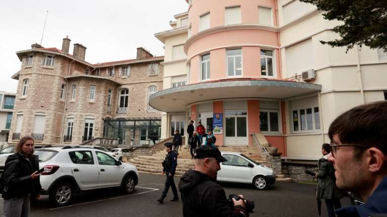 Γαλλία:&quot;Κατέστρεψα τη ζωή μου, όλα τελείωσαν&quot; -Αυτό φώναξε ο 16χρονος μαθητής που σκότωσε την καθηγήτριά του