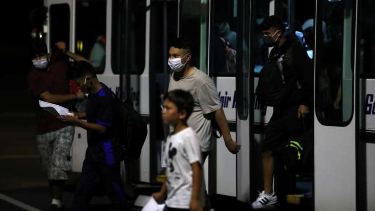 Ασυνόδευτα παιδιά: Δέκα χώρες της Ε.Ε θα υποδεχθούν 400 ανήλικους μετανάστες από τη Μόρια