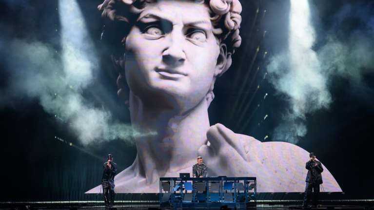 Eurovision 2025: Οι Ελβετοί είπαν ότι... ανακάλυψαν τη Δημοκρατία και τα social media τρελάθηκαν