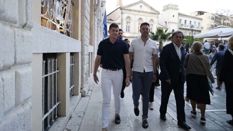 Στέφανος Κασσελάκης: Στην Κέρκυρα για Πάσχα - &quot;Ο νέος ΣΥΡΙΖΑ καλύπτει άνετα όλη την Κεντροαριστερά&quot;