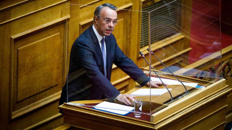Σταϊκούρας: Ο ΕΝΦΙΑ μειώθηκε 35% - Από φέτος οι πολίτες θα πληρώνουν 860 εκ. λιγότερο από ό,τι πλήρωναν επί ΣΥΡΙΖΑ