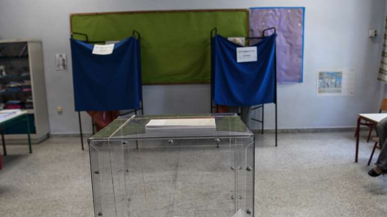 Δημοσκόπηση Marc: Μεγάλο προβάδισμα της ΝΔ με 20 μονάδες διαφορά - Επτά τα κόμματα που θα μπουν στη Βουλή