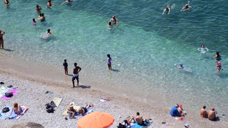 Ζέστη και μικρή εξασθένηση του μελτεμιού - Στους 39 βαθμούς  ο υδράργυρος σήμερα του Αγίου Πνεύματος