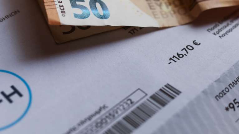 Έρχονται νέα μέτρα για τις αυξήσεις στο ηλεκτρικό ρεύμα - Τα σενάρια που επεξεργάζεται η κυβέρνηση