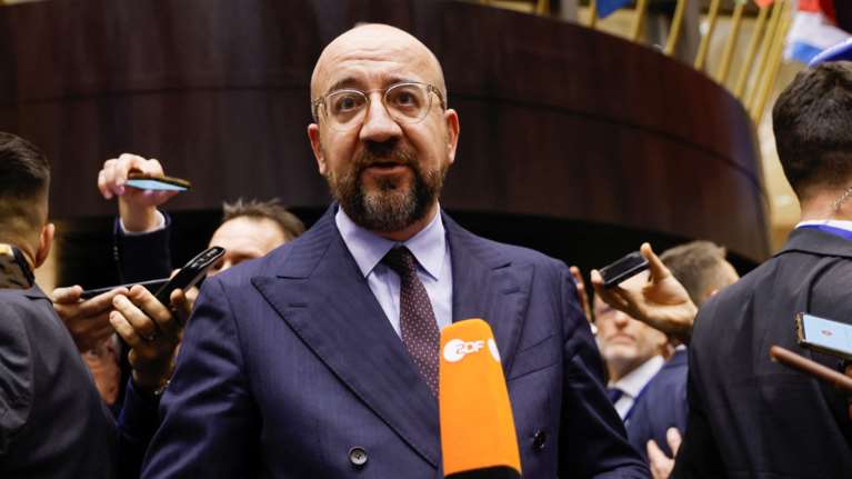 Ιστορική απόφαση: Η ΕΕ ξεκινά διαπραγματεύσεις για την ένταξη Ουκρανίας και Μολδαβίας - Απείχε ο Όρμπαν από την ψηφοφορία