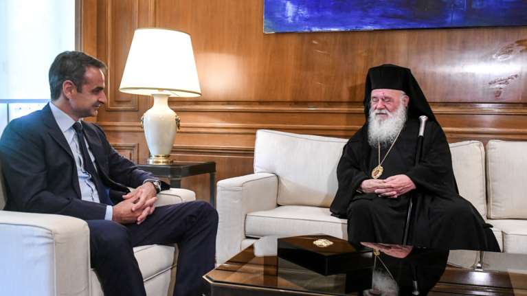 Επικοινωνία Μητσοτάκη - Ιερώνυμου για Αγία Σοφία: Βέβηλη η μετατροπή της σε τζαμί