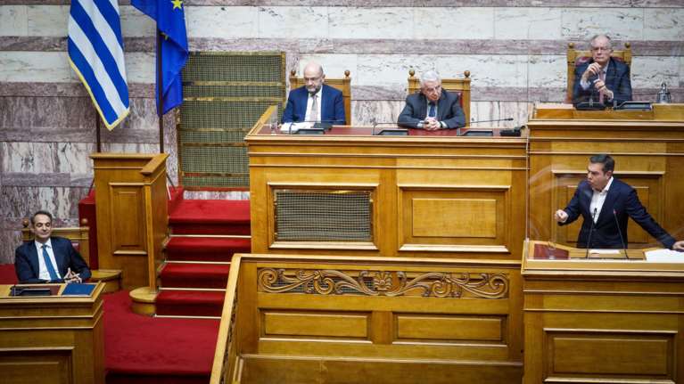 Κόντρα Τασούλα με Τσίπρα για το &quot;ένοχος ή βλαξ&quot; στον Μητσοτάκη - &quot;Κύριε πρόεδρε σκεφτείτε το λίγο&quot; [βίντεο]