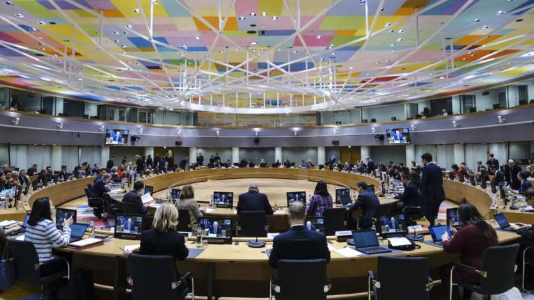 Κατασκοπευτικό θρίλερ στις Βρυξέλλες: Η κυβέρνηση Όρμπαν επιχείρησε να στρατολογήσει "δικούς της" ανθρώπους μέσα στην ΕΕ