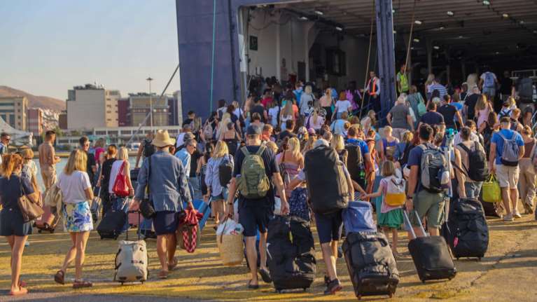 Κορονοϊός: Μικρή μείωση στη θετικότητα, αλλά 39 θάνατοι και 38 διασωληνωμένοι